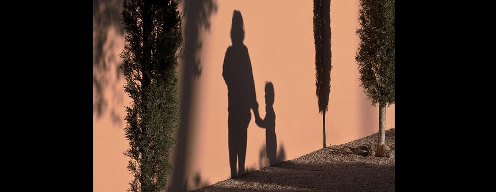 Shadow mum with kid