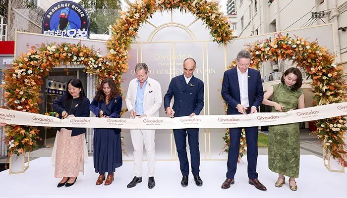 Ribbon cutting Fine Fragrance Creative Centre