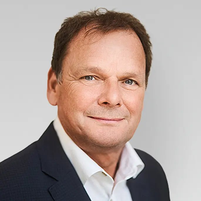 Simon Halle-Smith, Head of Global Human Resources and EHS